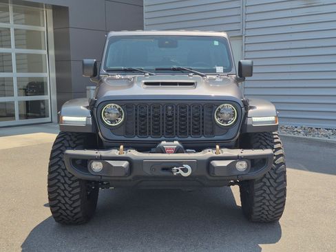 Used 2025 Jeep Wrangler Unlimited Rubicon 392 AWD/4WD image 9