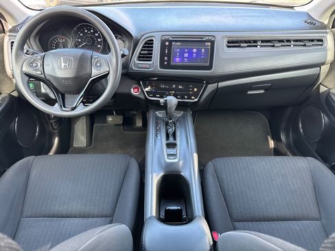 Used 2018 Honda HR-V EX image 12