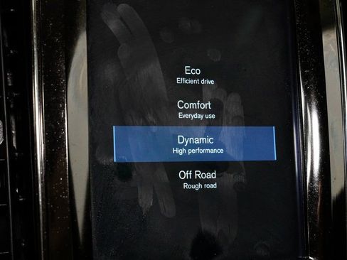 Used 2020 Volvo XC60 T6 Inscription w/ Protection Package Premier image 23