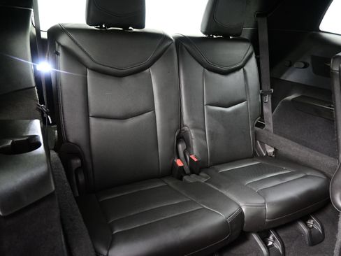Used 2023 Cadillac XT6 Premium Luxury FWD image 16