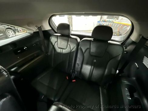 Used 2021 Kia Sorento SX Prestige image 19