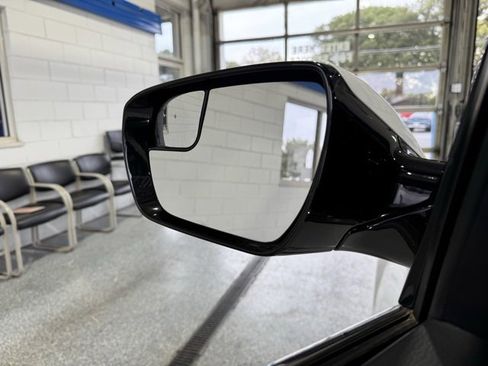 Used 2017 Hyundai Santa Fe Sport image 23