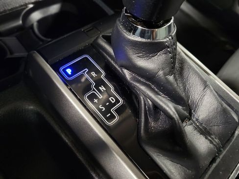 Used 2016 Toyota Tacoma SR5 image 15