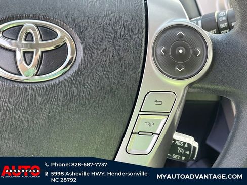 Used 2015 Toyota Prius V Three image 16