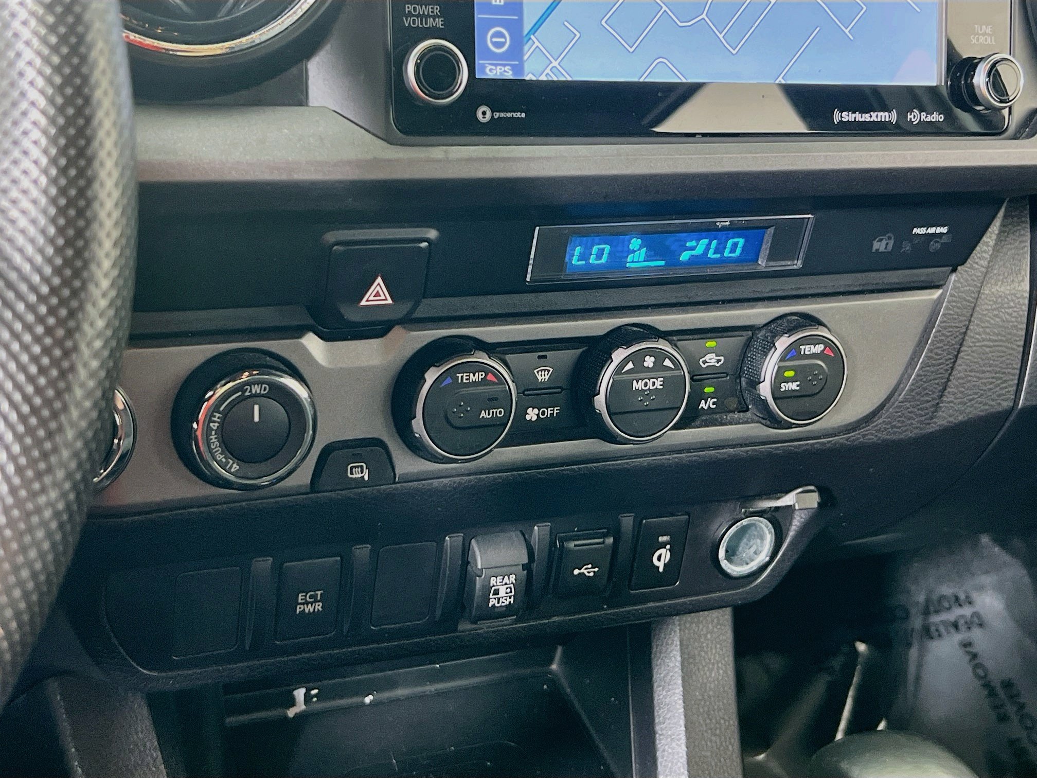 Used 2022 Toyota Tacoma TRD Sport AWD/4WD image 16