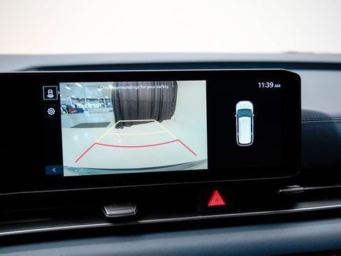 Used 2025 Kia Carnival EX FWD image 5