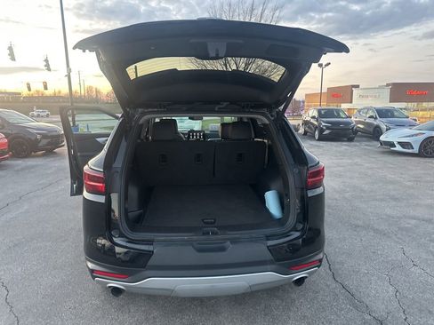 Used 2023 Chevrolet Blazer LT image 11