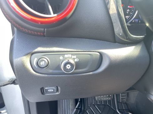 Certified 2021 Chevrolet Blazer RS AWD/4WD image 18