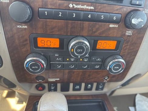 Used 2012 Nissan Titan SL RWD image 17