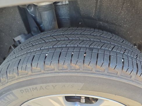 Used 2022 Toyota RAV4 XLE image 30