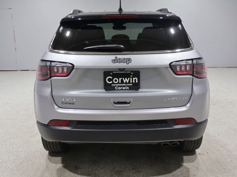 Used 2022 Jeep Compass Limited AWD/4WD image 3