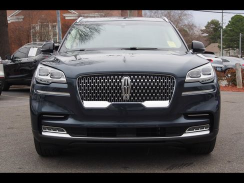 Used 2022 Lincoln Aviator Reserve w/ Equipment Group 201A image 8
