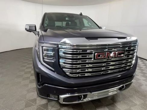 Used 2024 GMC Sierra 1500 Denali AWD/4WD image 11