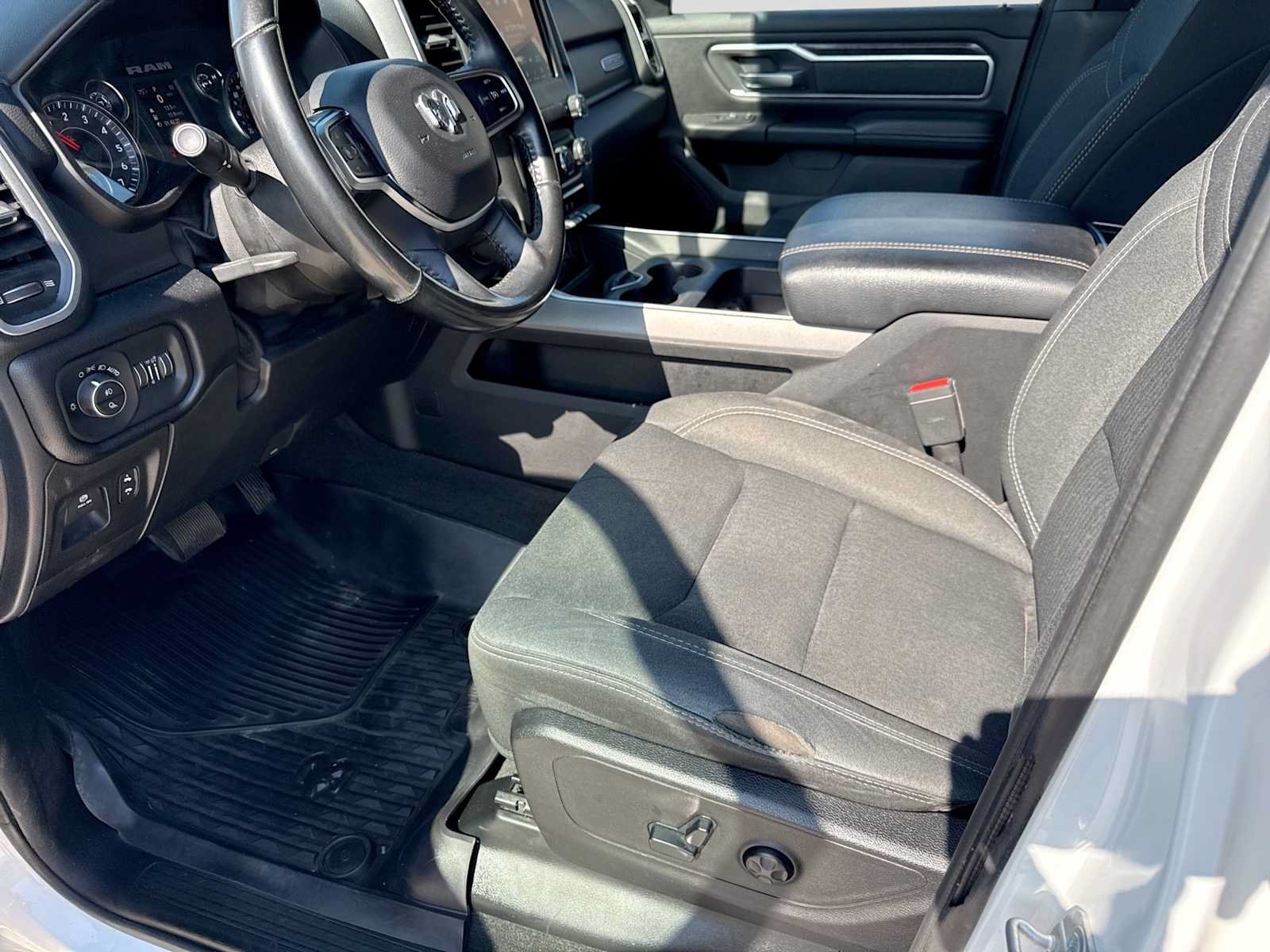 Used 2019 RAM 1500 Big Horn AWD/4WD image 15