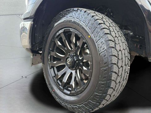 Used 2019 Ford F150 Lariat image 34