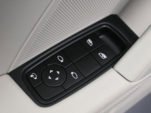 Used 2026 Porsche 911 Carrera GTS image 17