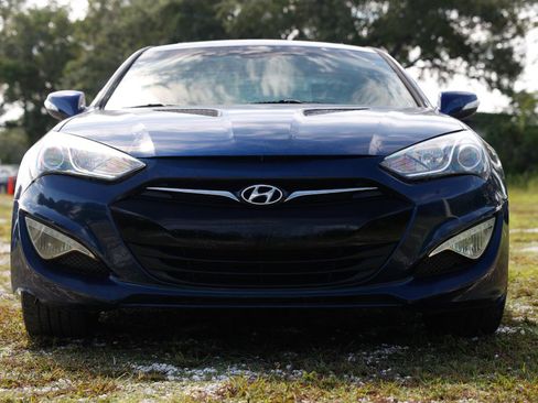 Used 2016 Hyundai Genesis Coupe 3.8 RWD image 18