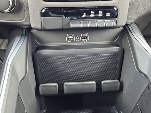 New 2026 RAM 1500 Express AWD/4WD image 26