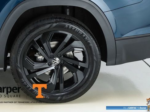 Used 2023 Volkswagen Atlas SE w/ Black Wheel Package AWD/4WD image 6