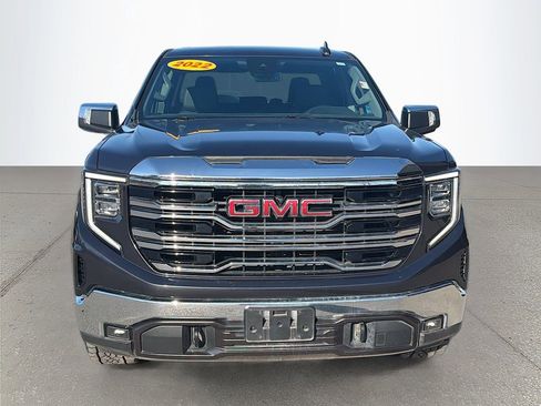 Used 2022 GMC Sierra 1500 SLT w/ X31 Off-Road Package image 10
