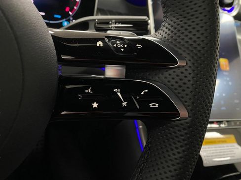 New 2026 Mercedes-Benz GLC 300 4MATIC image 17