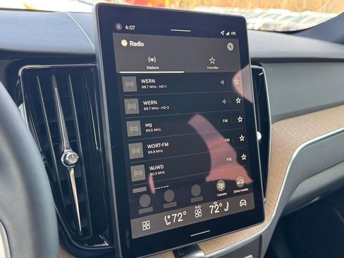 New 2026 Volvo XC60 B5 Plus w/ Protection Package Premier image 20