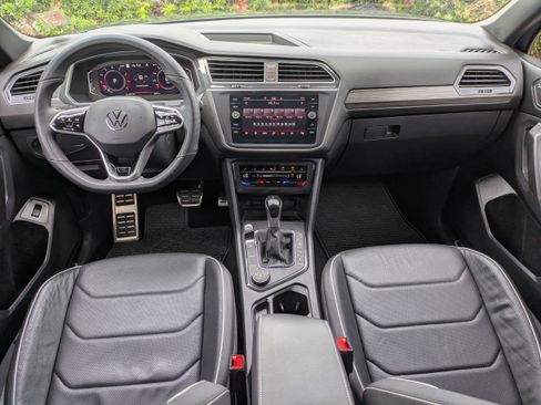 Used 2022 Volkswagen Tiguan SEL R-Line AWD/4WD image 16