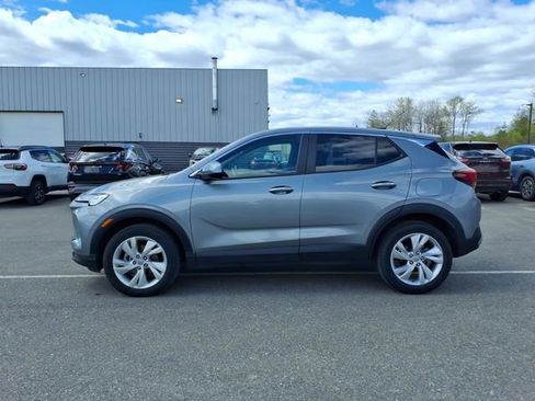 Used 2025 Buick Encore GX Preferred AWD/4WD image 8
