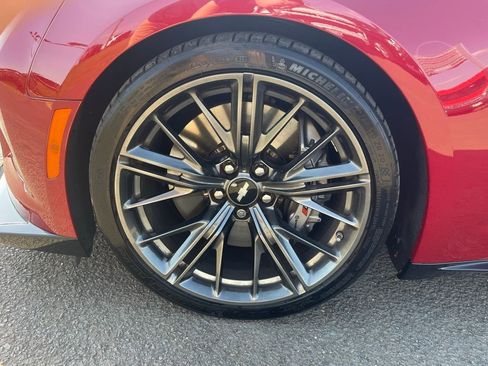 Used 2018 Chevrolet Camaro ZL1 image 23