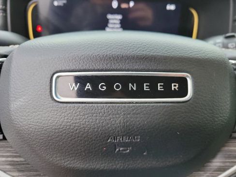 Used 2024 Jeep Wagoneer L Series II image 30