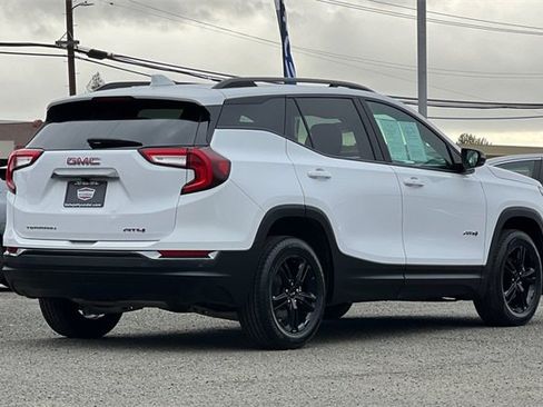 Used 2024 GMC Terrain AT4 image 5