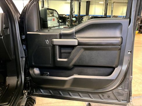 Used 2018 Ford F150 XLT w/ Equipment Group 302A Luxury AWD/4WD image 12