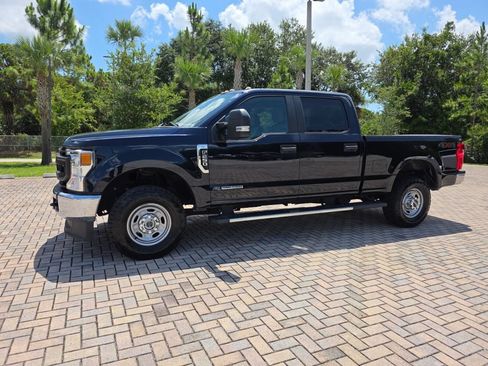 Used 2022 Ford F250 XL w/ Power Equipment Group AWD/4WD image 3