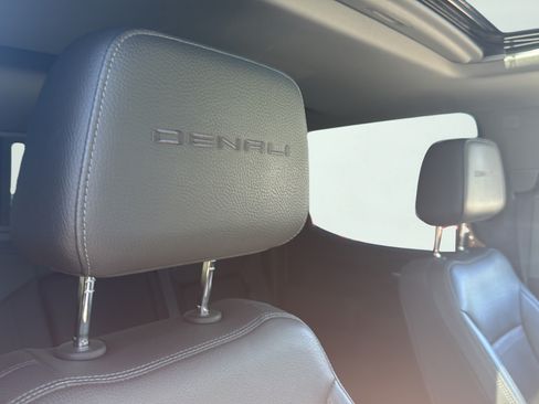 Used 2019 GMC Sierra 1500 Denali w/ Denali Ultimate Package AWD/4WD image 44