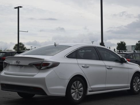 Used 2016 Hyundai Sonata SE FWD image 3