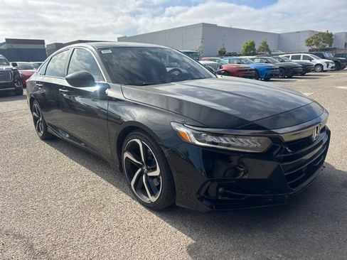 Used 2022 Honda Accord Sport image 3