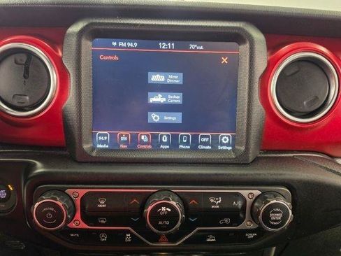 Used 2022 Jeep Gladiator Rubicon AWD/4WD image 18