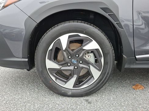 Used 2025 Subaru Crosstrek 2.5i Limited AWD/4WD image 9