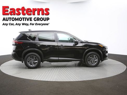 Used 2022 Nissan Rogue S image 41