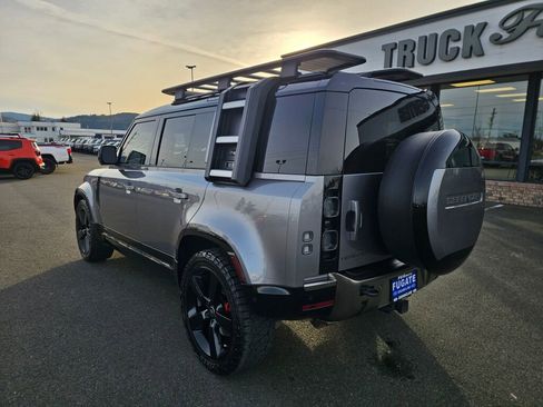 Used 2024 Land Rover Defender 110 X image 10