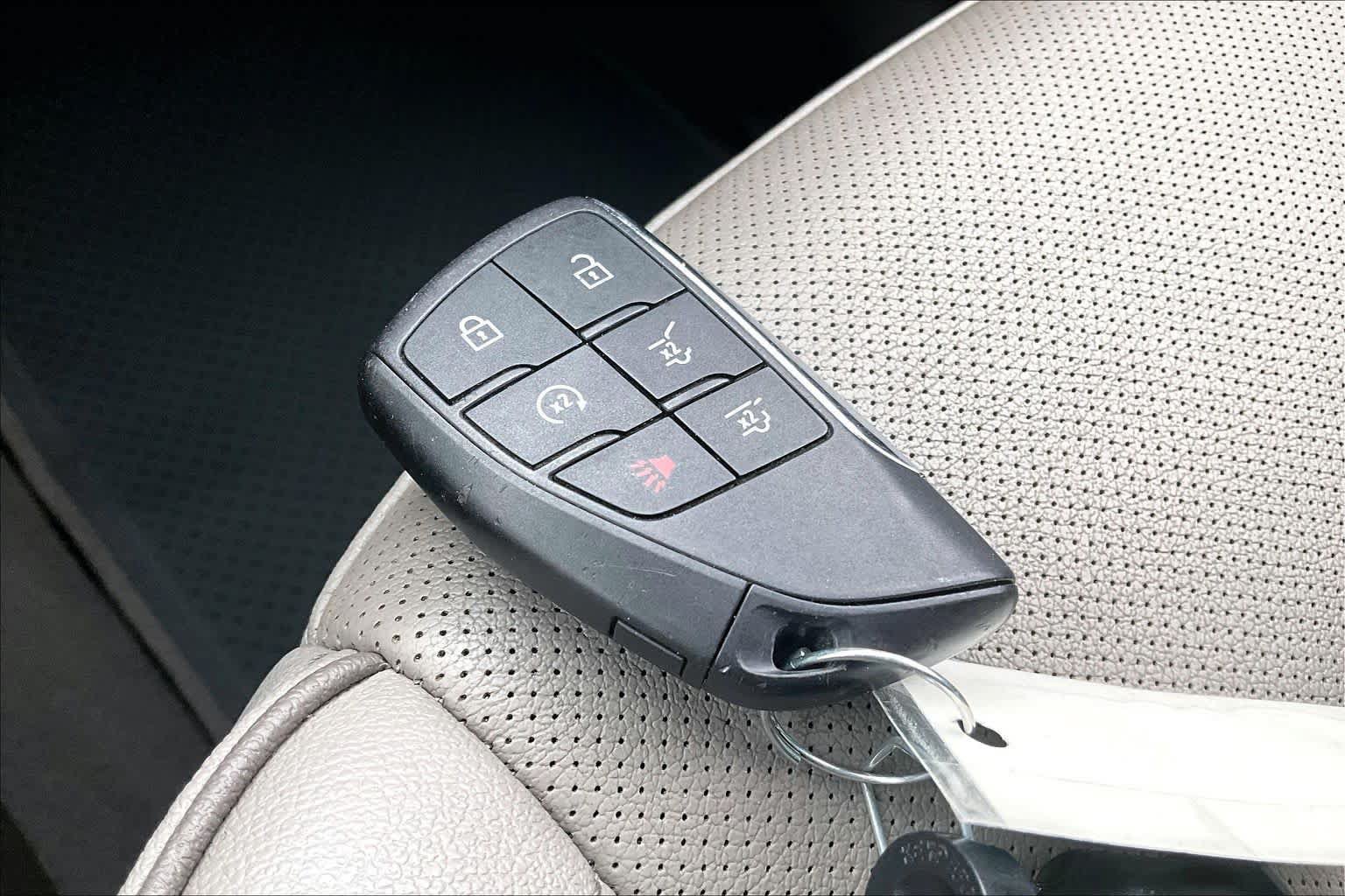 Used 2024 GMC Yukon SLT RWD image 15