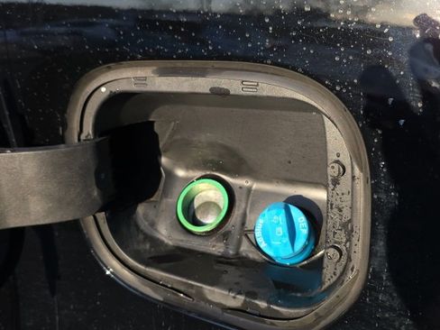 Used 2023 GMC Sierra 1500 AT4 w/ AT4 Premium Package image 11