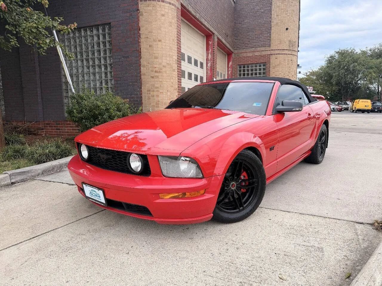 Used 2007 Ford Mustang GT Premium RWD image 2