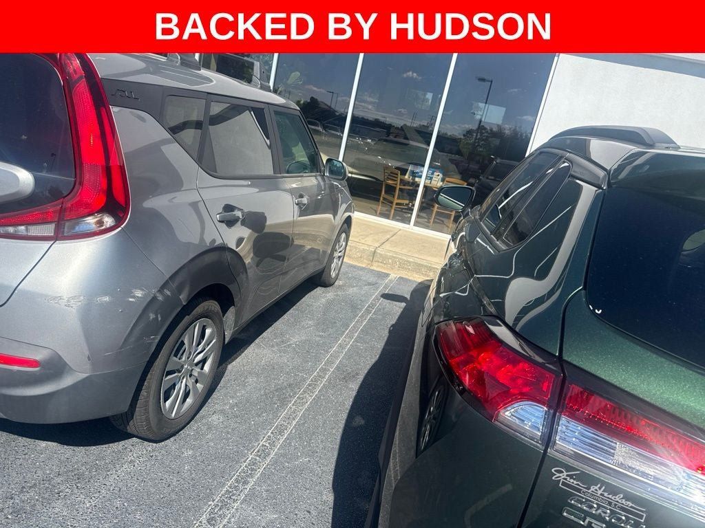 Used 2022 Kia Soul LX FWD image 3