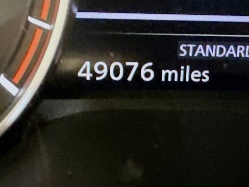 Used 2023 Nissan Rogue SV image 19