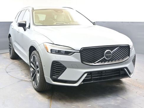 New 2026 Volvo XC60 T8 Ultra w/ Protection Package Premier image 8