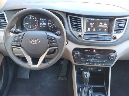 Used 2018 Hyundai Tucson Value image 27