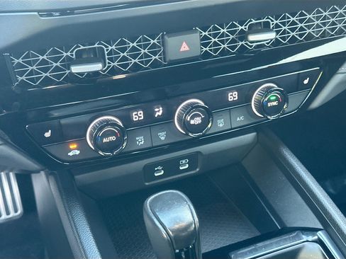 Used 2023 Honda Accord Sport image 12