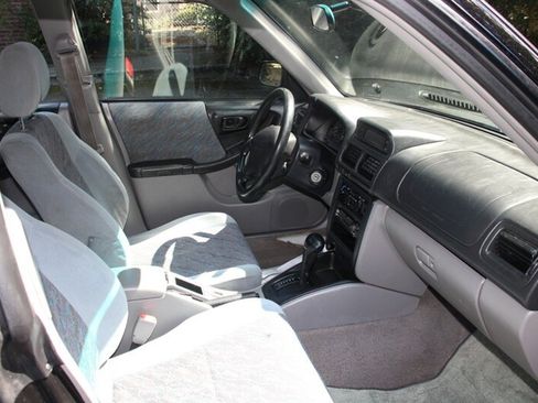 Used 1998 Subaru Forester L AWD/4WD image 13