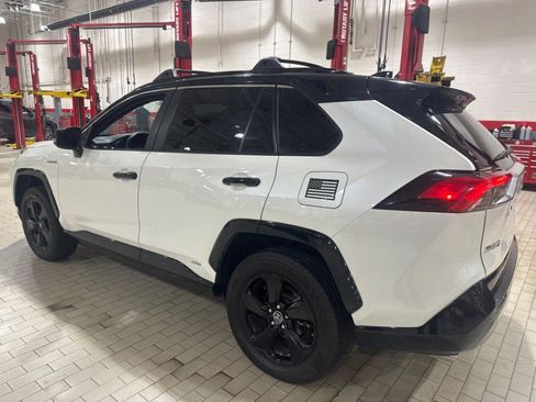 Used 2019 Toyota RAV4 XSE w/ XSE Weather Package AWD/4WD image 11